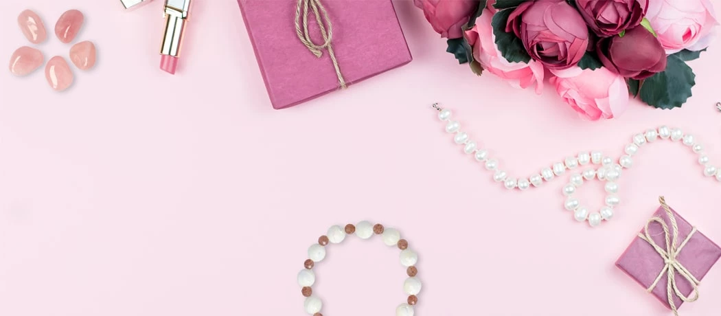 Kedveskedj ásvány- vagy gyöngyékszerrel Édesanyádnak - május 3. Anyák napja!