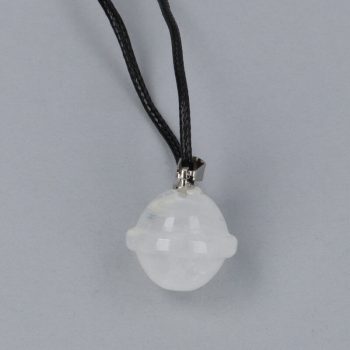   Hegyikristály "bolygó" medál, fekete műbőr nyakláncon