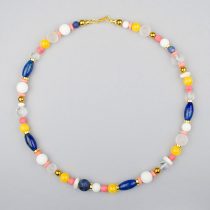   Fiori - egyedi női ásvány nyaklánc, lápisz lazuli, hegyikristály, jáde, szodalit és bambuszkorall gyöngyökből