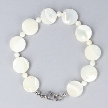 Gyöngyház, kerek-lapos, kb. 12 mm, karkötő