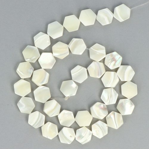 Gyöngyház alapanyagszál, hexagon, 10 mm, kb. 40 cm