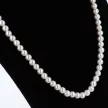 Shell Pearl nyaklánc fehér golyós 6 mm 40 cm-es