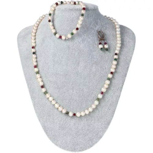 "Női élénk éberség" - fehér tenyésztett gyöngy ékszerszett, smaragddal, rubinnal