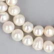 Potátó, fehér tenyésztett gyöngy nyaklánc, 6-8 mm, 40 cm