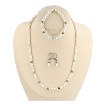   Kölcsönös megértés - fehér tenyésztett gyöngy ékszerszett, smaragddal