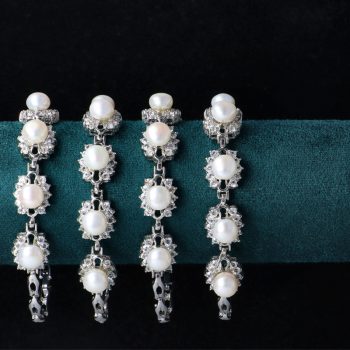   Tenyésztett gyöngy karkötő, fehér, strasszos, ovális 18 cm