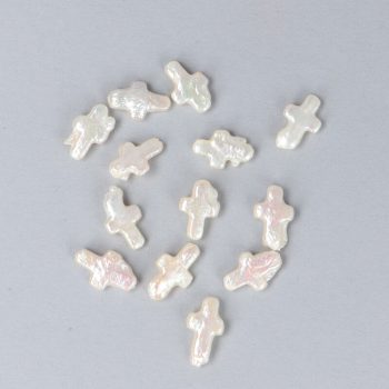 Kereszt alakú tenyésztett gyöngy, 14 mm